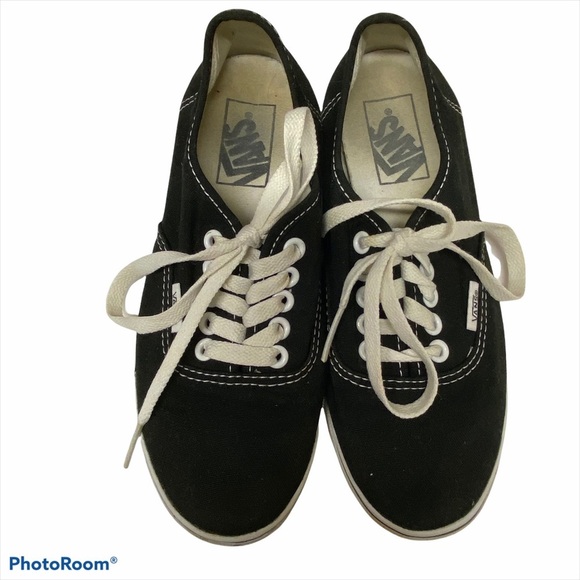 Vans Authentic Lo Pro Lace up Canvas Shoe in Black - Picture 2 of 7